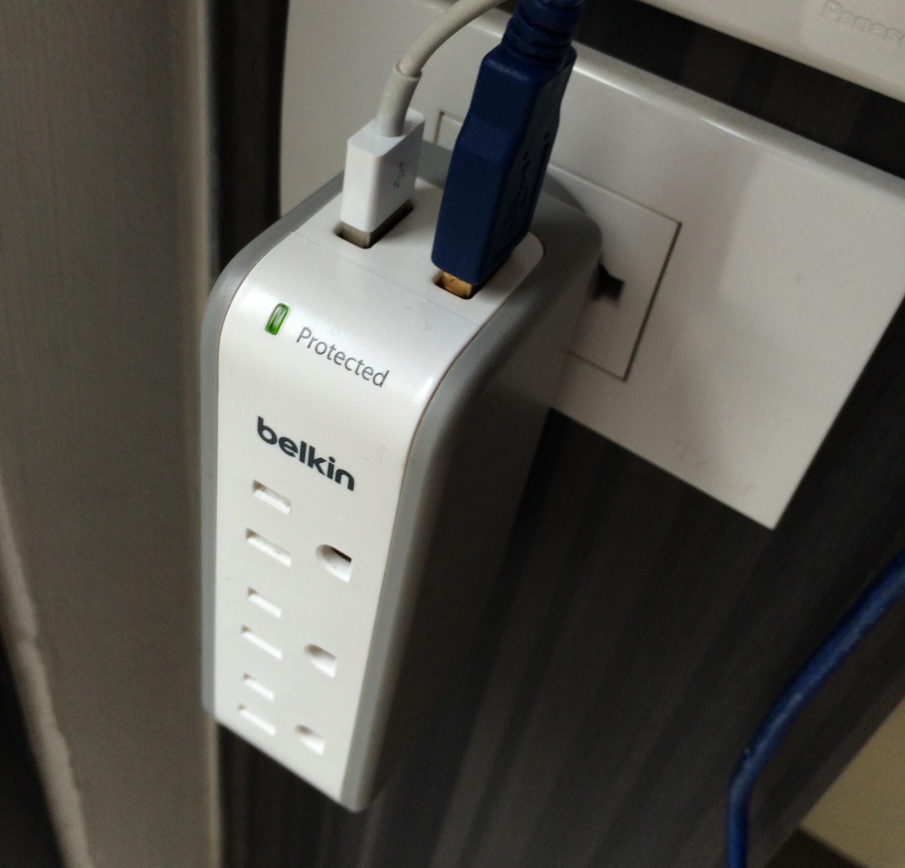 Belkin Power Strip with USB